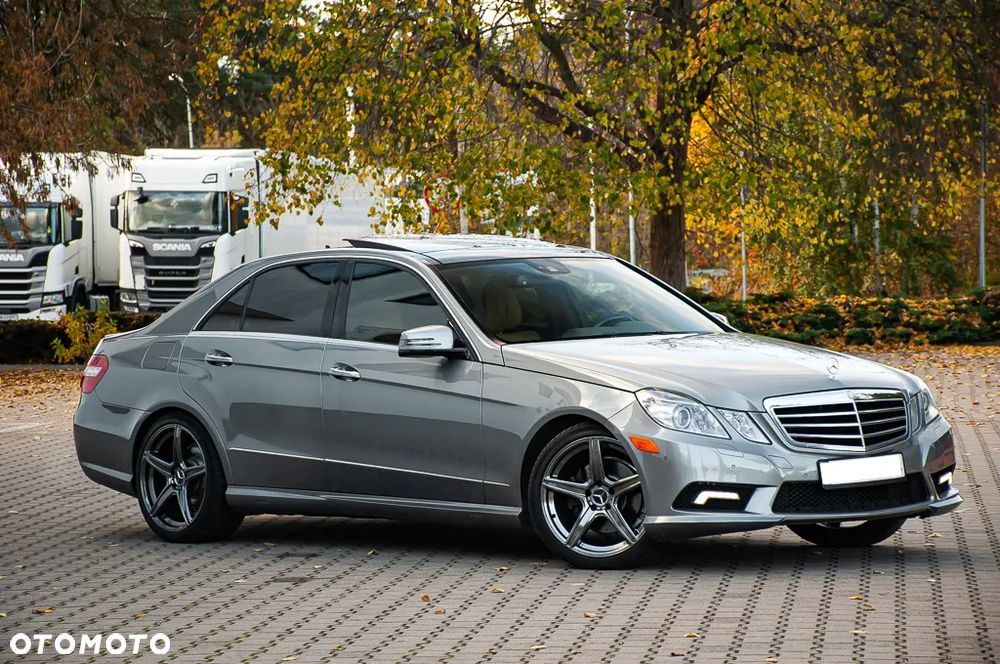 Mercedes-Benz Klasa E 350 T 4Matic 7G-TRONIC - 3