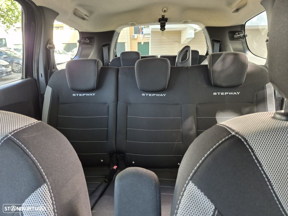 Dacia Lodgy 1.5 Blue dCi Stepway 7L - 16