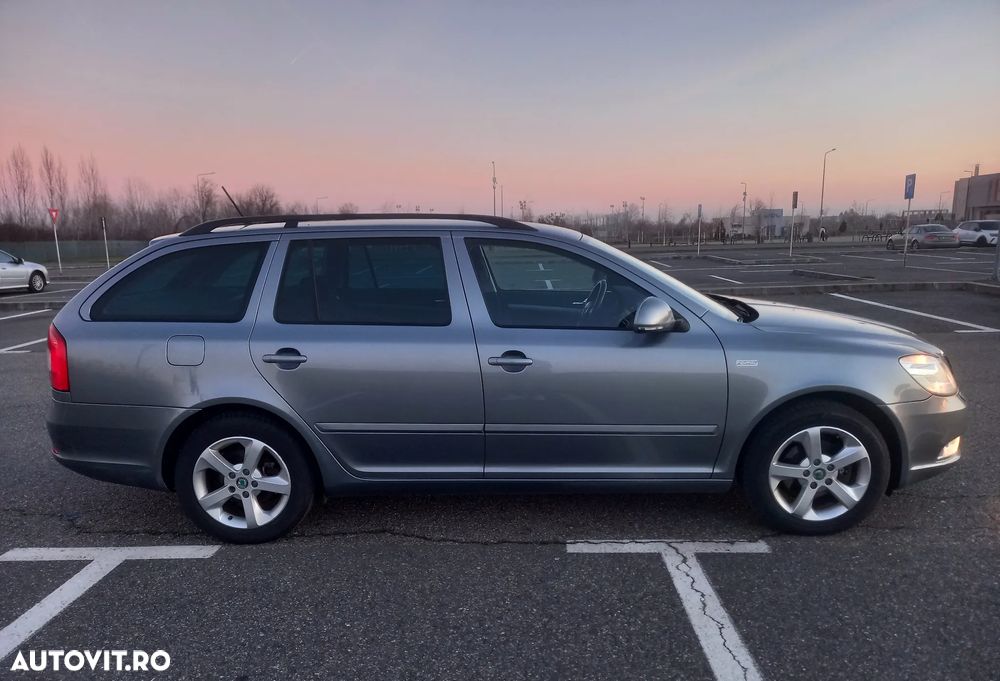 Skoda Octavia Combi 1.4 TSI FAMILY - 3