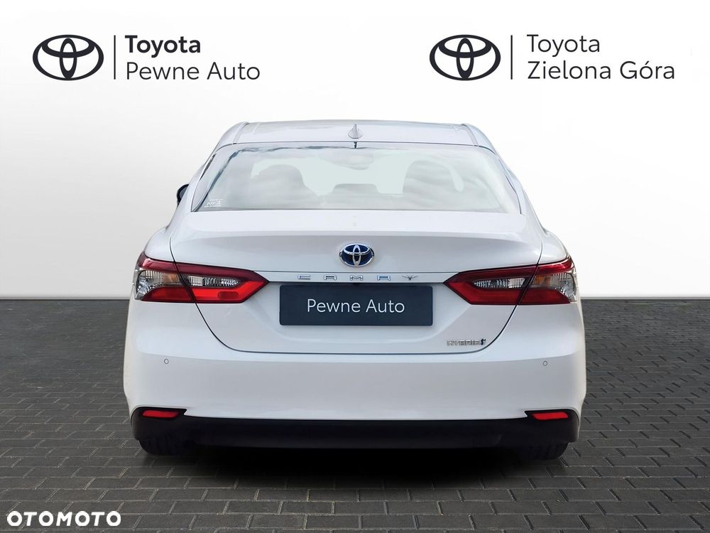 Toyota Camry 2.5 Hybrid Comfort CVT - 4