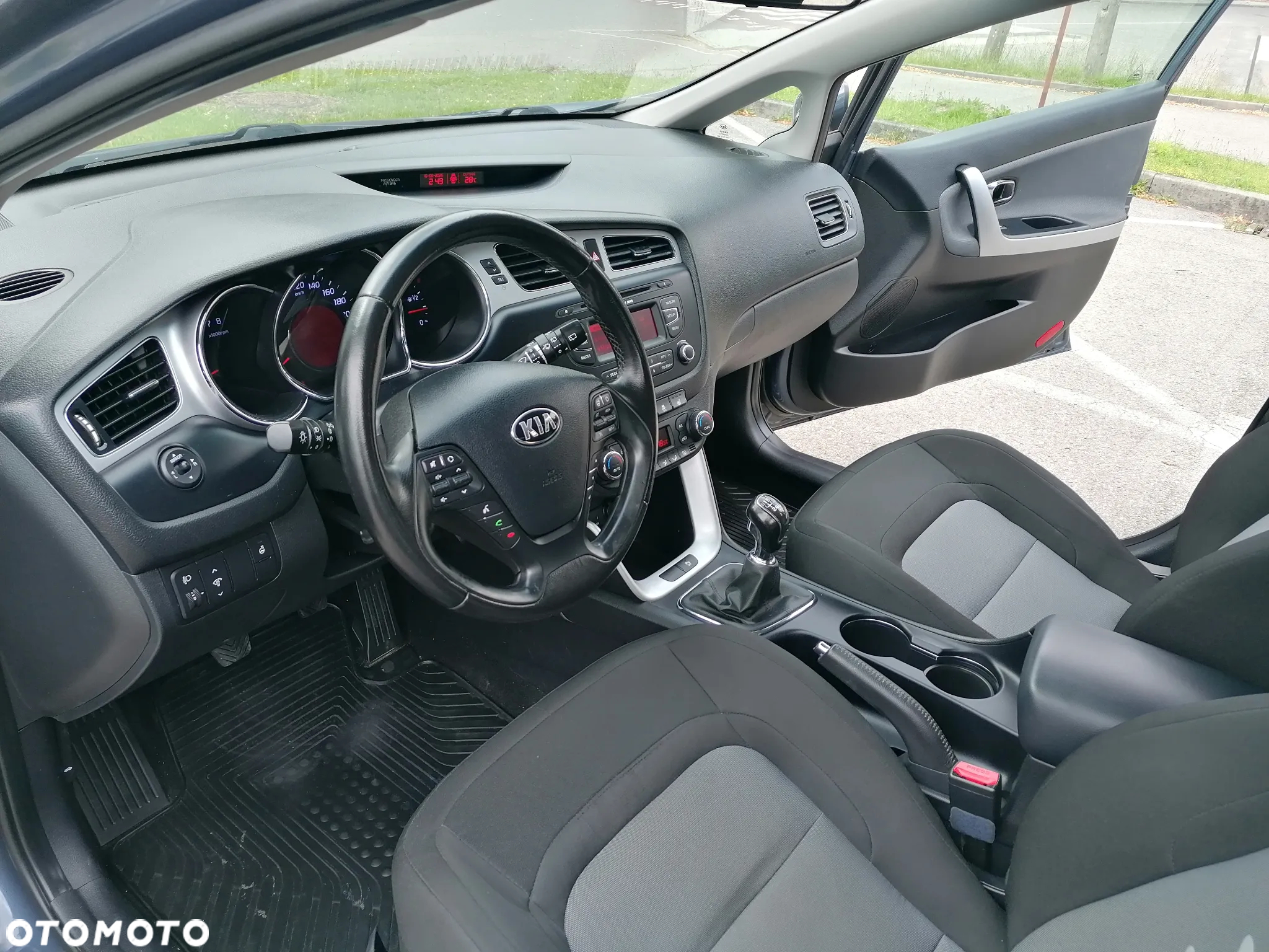 Kia Ceed 1.4 CVVT Dream Team Edition - 7