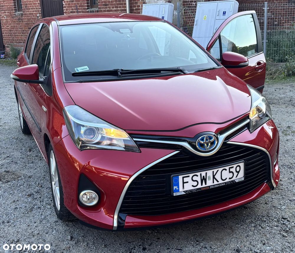 Toyota Yaris Hybrid 100 Dynamic EU6 - 1