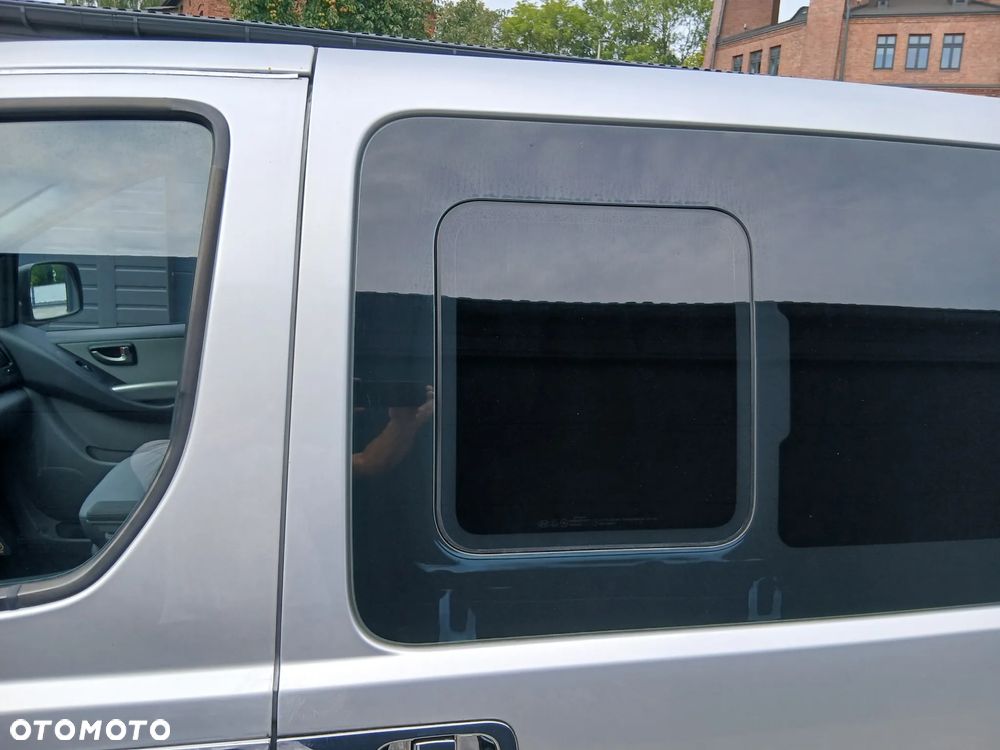 Hyundai H-1 2.5 CRDi Travel Comfort - 14