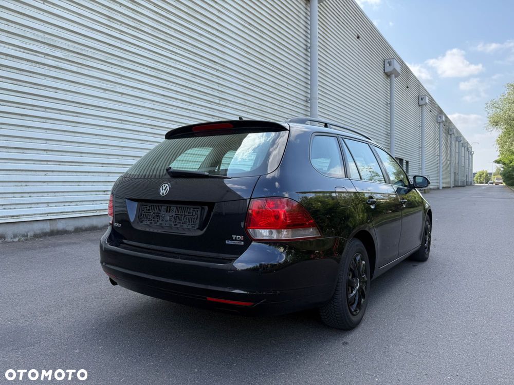 Volkswagen Golf - 5