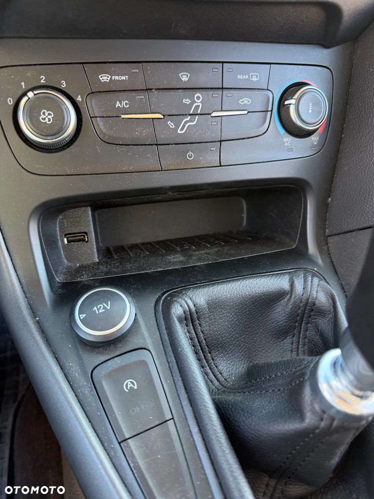 Ford Focus - 21