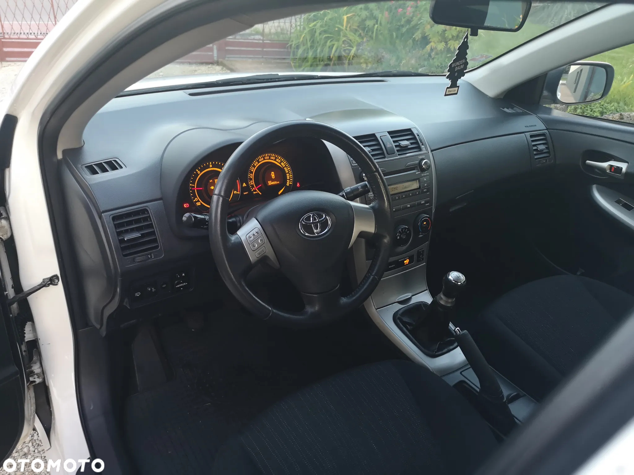Toyota Corolla - 6