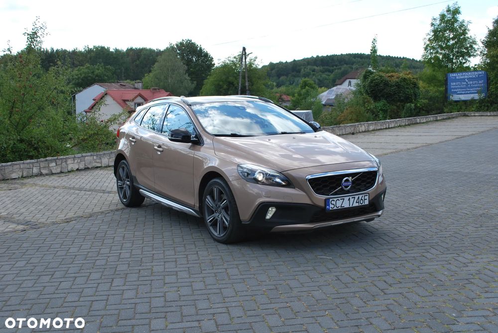 Volvo V40 Cross Country D4 Summum - 32