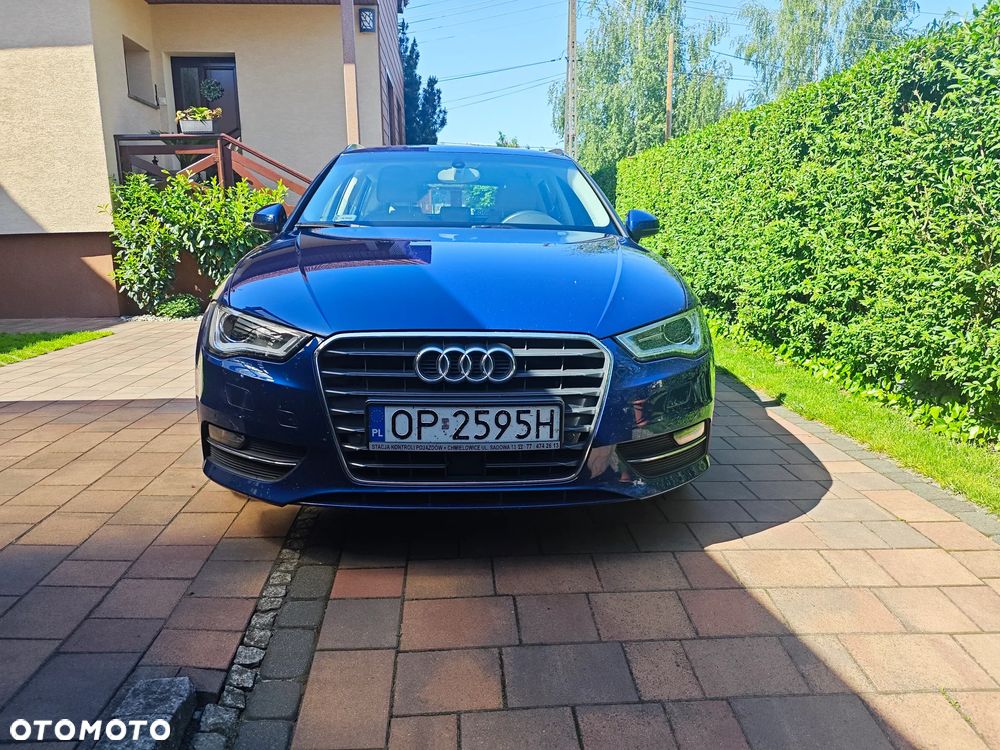Audi A3 Sportback 2.0 TDI S tronic Ambiente - 2