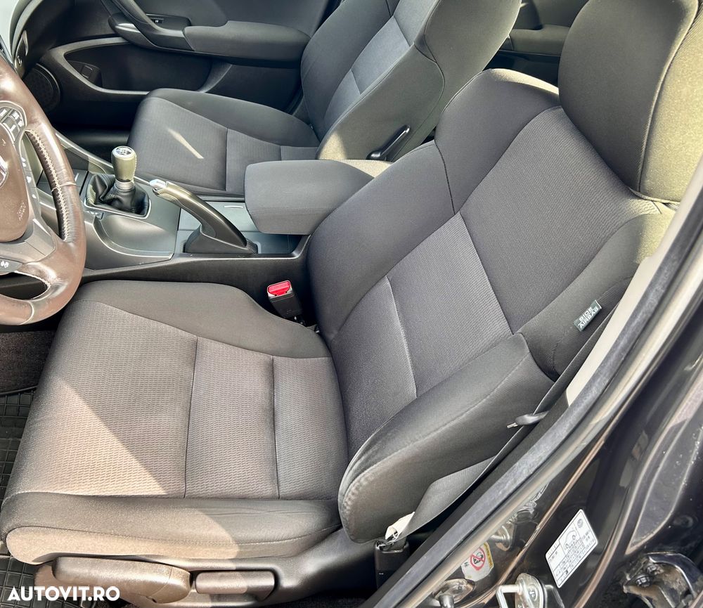 Honda Accord 2.0i MT Lifestile - 24