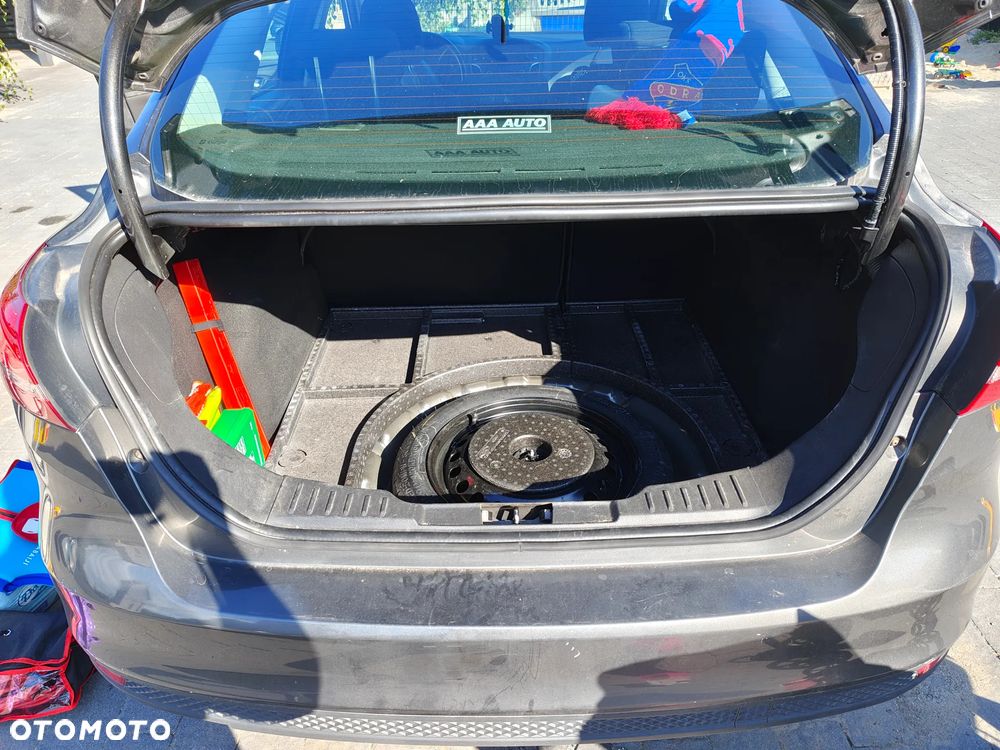 Ford Focus 1.6 Titanium - 19