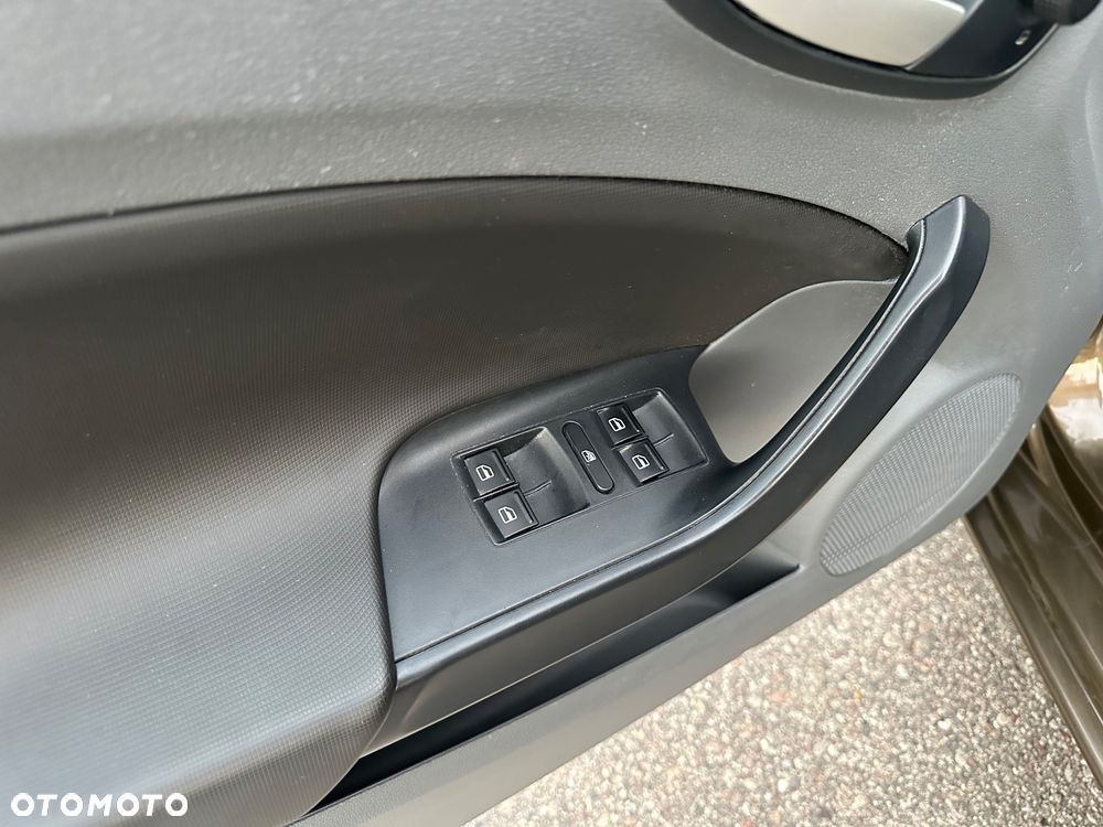 Seat Ibiza 1.4 16V Style - 19