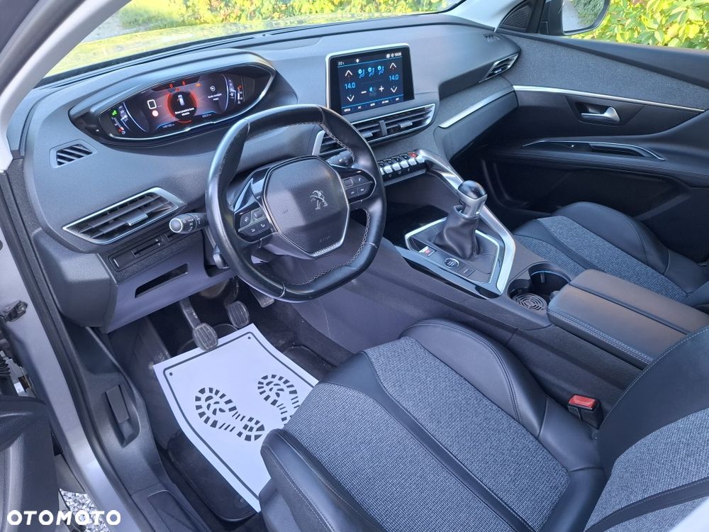 Peugeot 3008 - 5