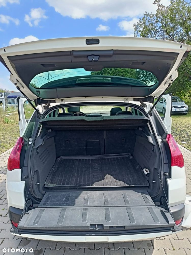 Peugeot 3008 2.0 HDi HYbrid4 - 12