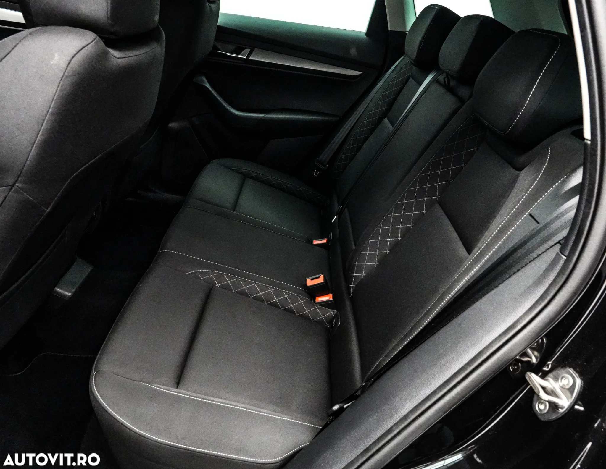 Skoda Karoq 2.0 TDI Selection - 15