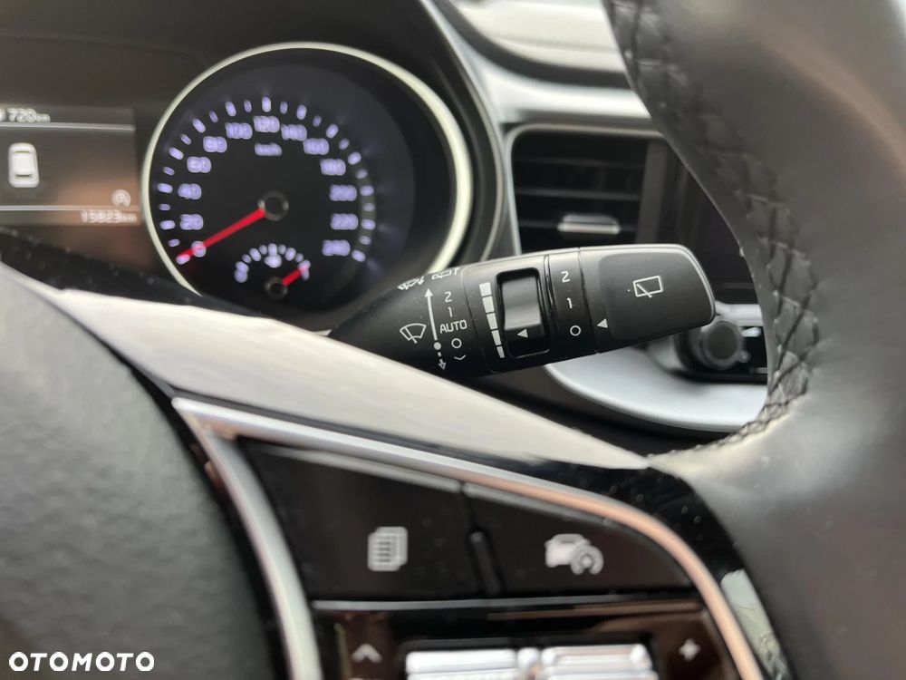 Kia Ceed 1.5 T-GDI M - 22