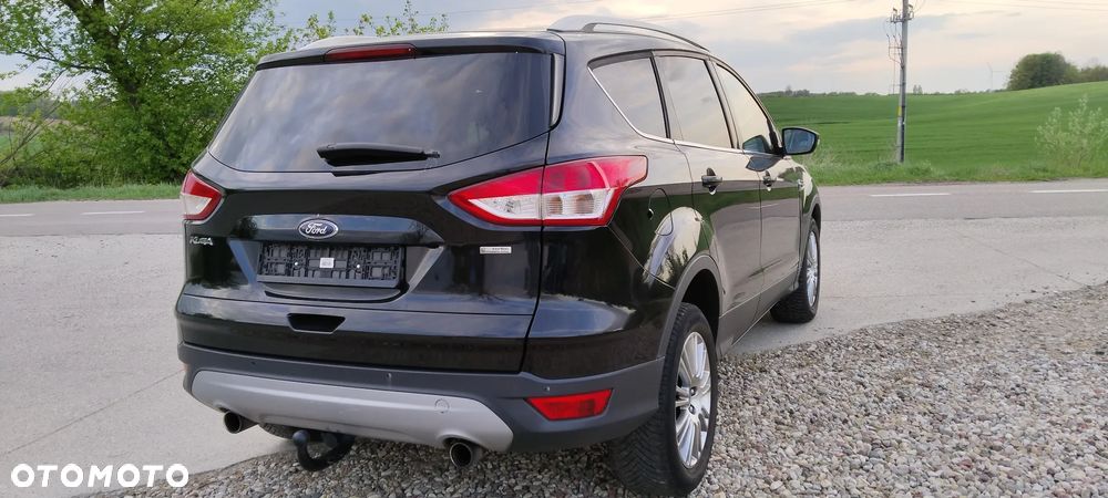 Ford Kuga 1.6 EcoBoost 2x4 Titanium - 4