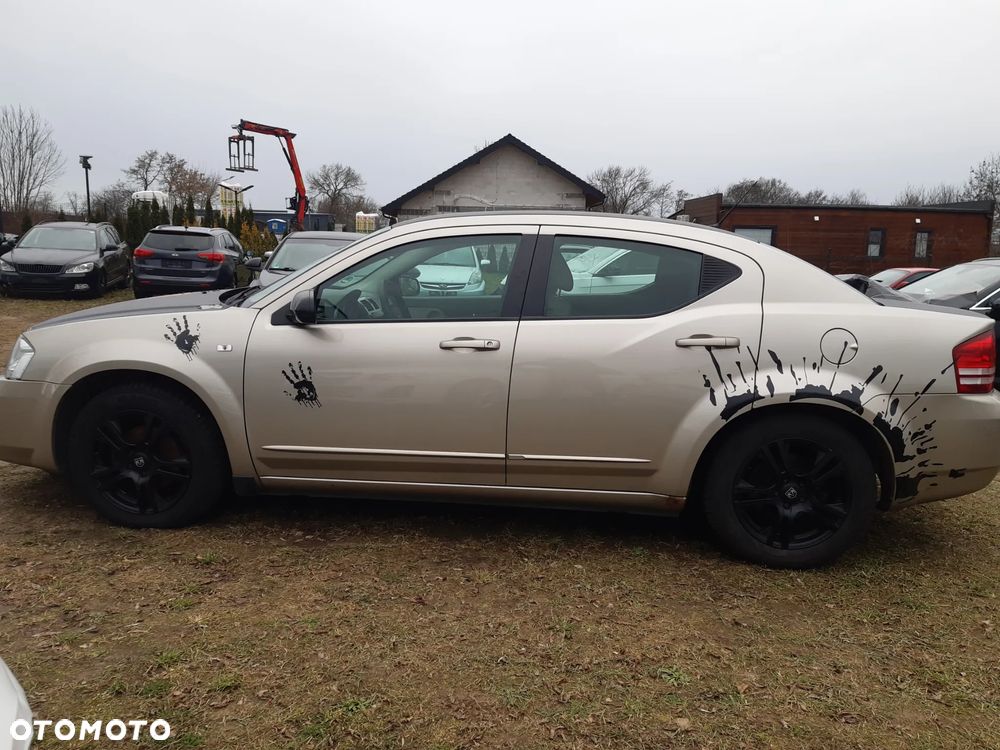 Dodge Avenger 2.0 SE - 6