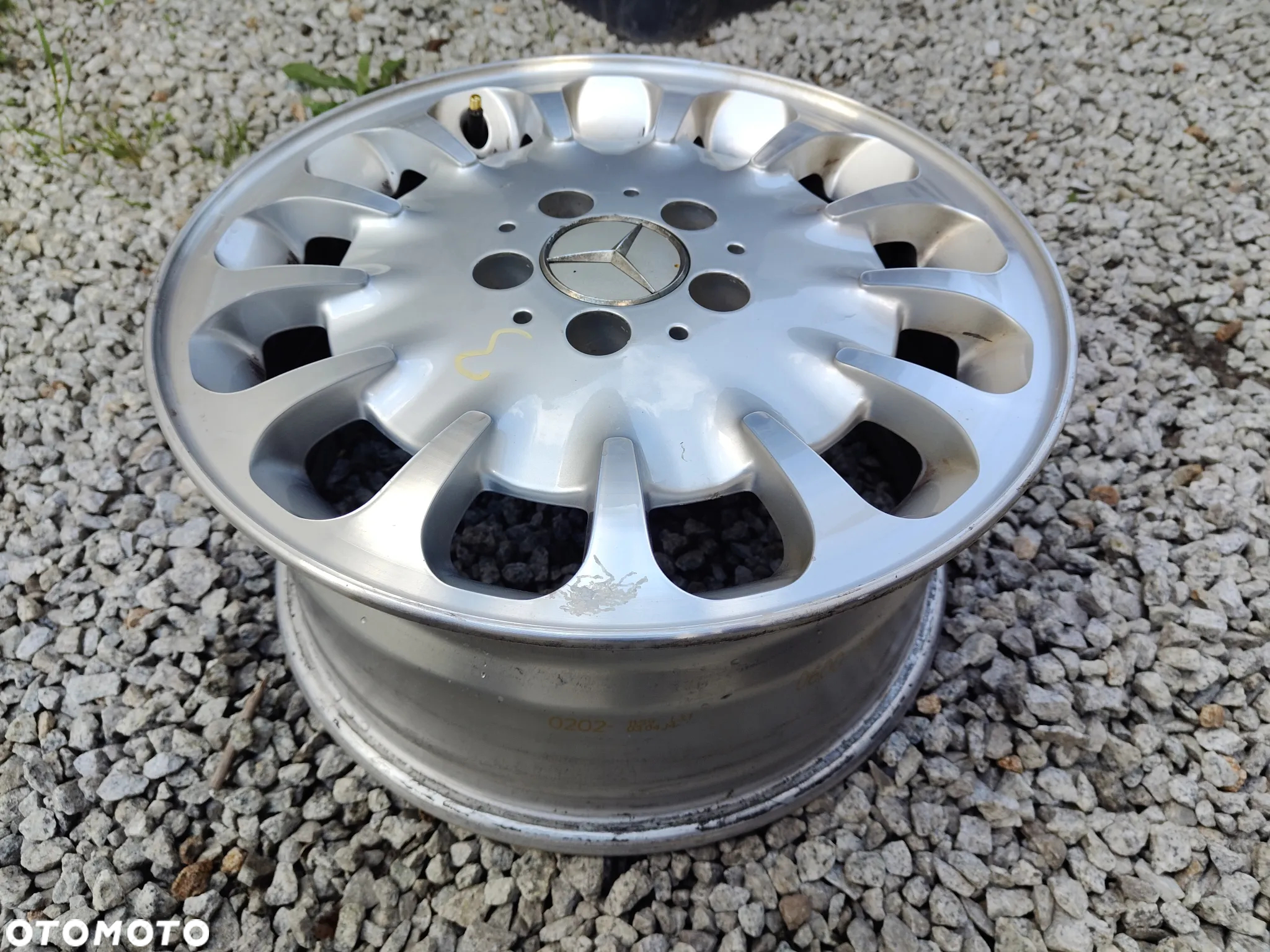 MERCEDES e-KLASA W211 FELGA Aluminiowa A2114011402 Sztuka - 3
