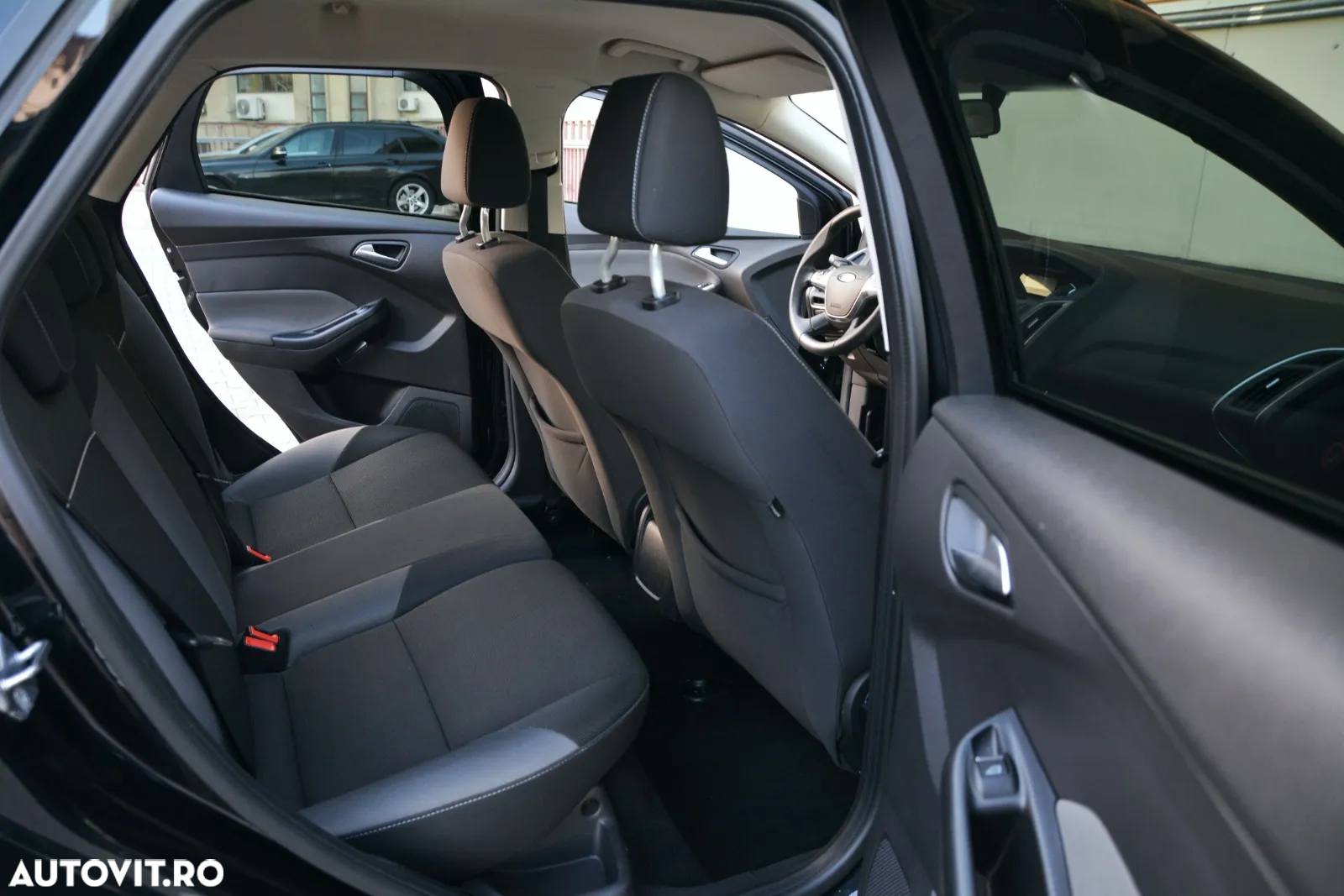 Ford Focus 1.0 EcoBoost Start-Stopp-System TREND - 19