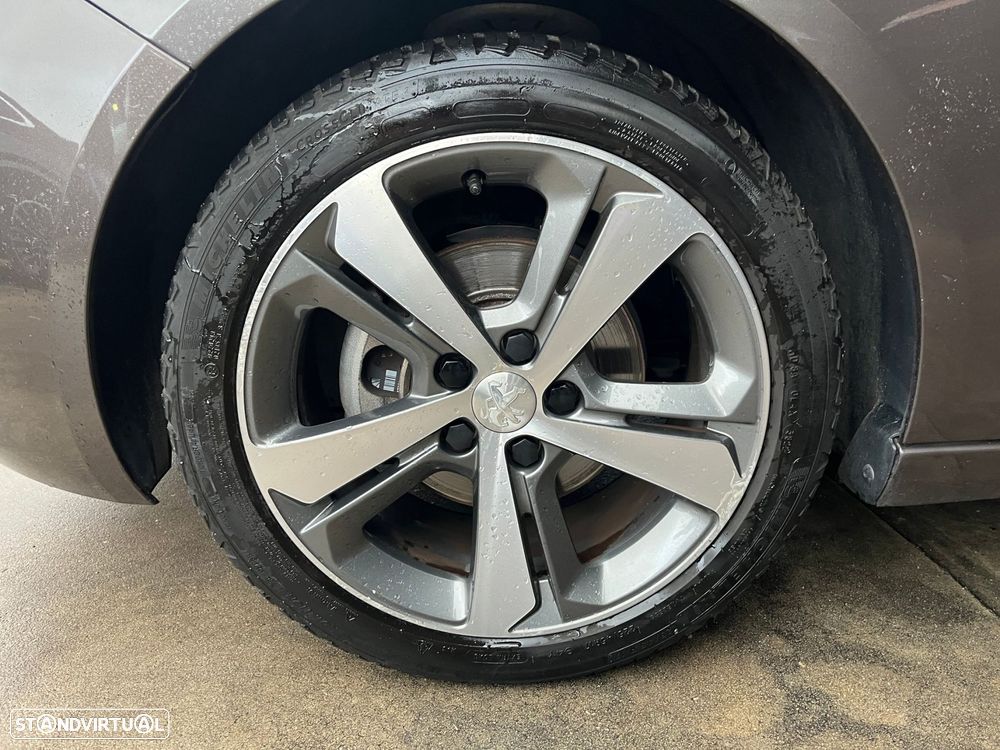 Peugeot 308 PureTech 130 GPF Stop & Start Allure - 15