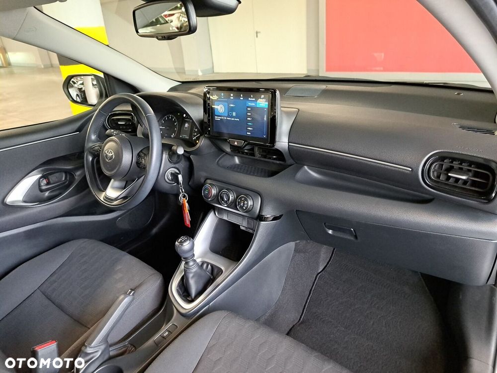 Toyota Yaris 1.5 Comfort - 17