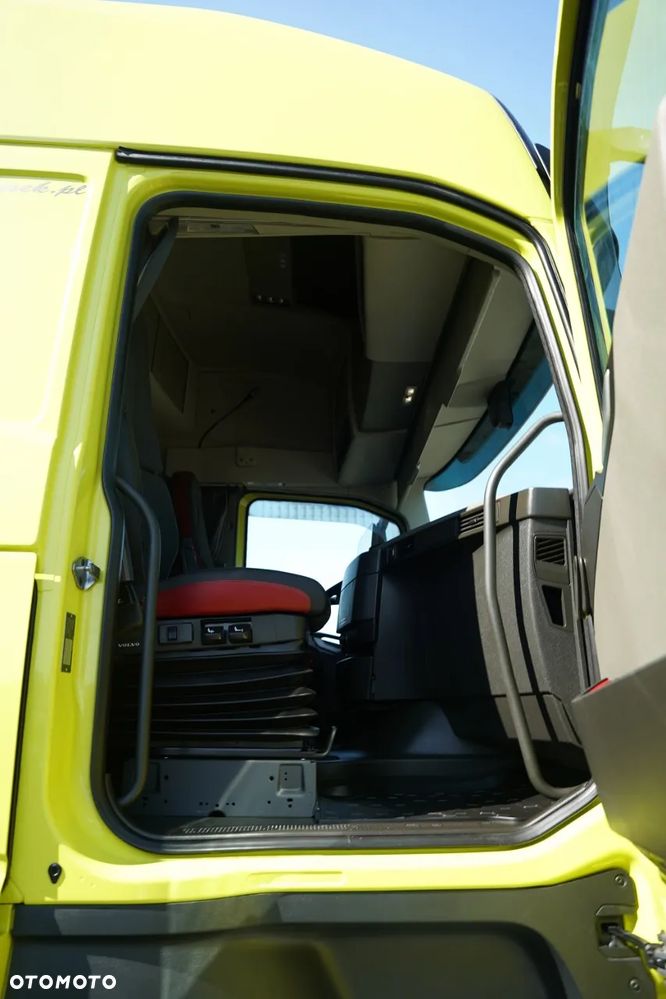 Volvo FH 500 / HYDRAULIKA / KLIMA POSTOJOWA / ALUFELGI / I-SHIFT / - 36