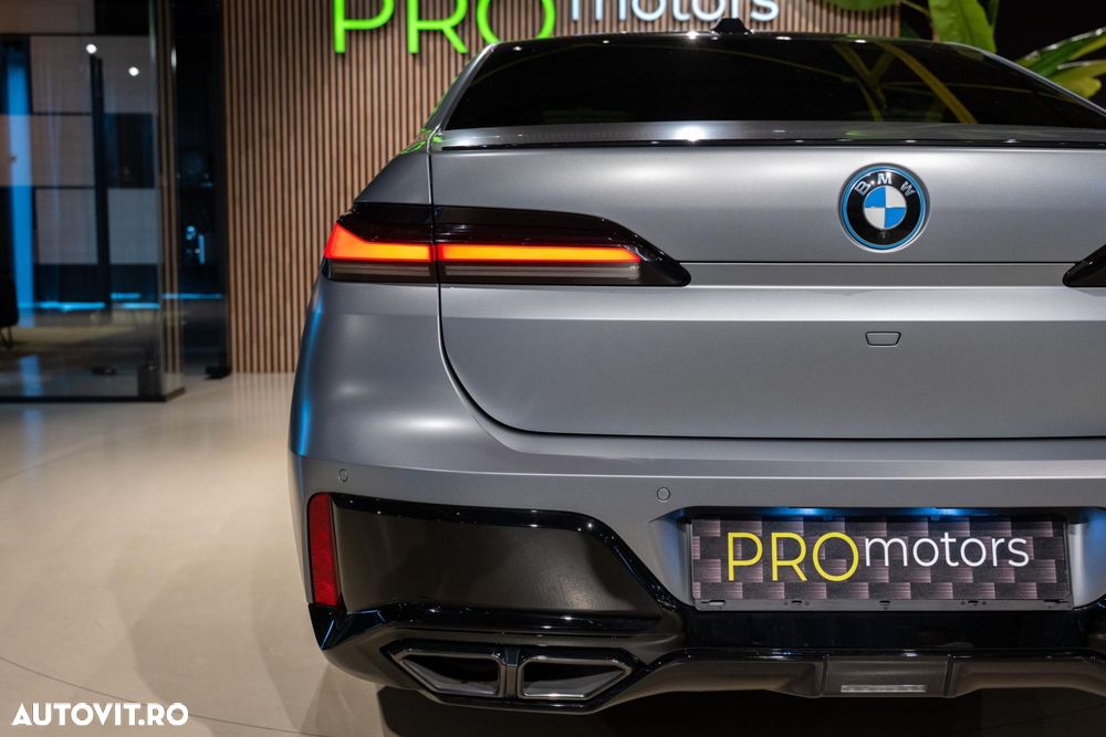 BMW Seria 7 ver-m760e-xdrive-at-phev - 35