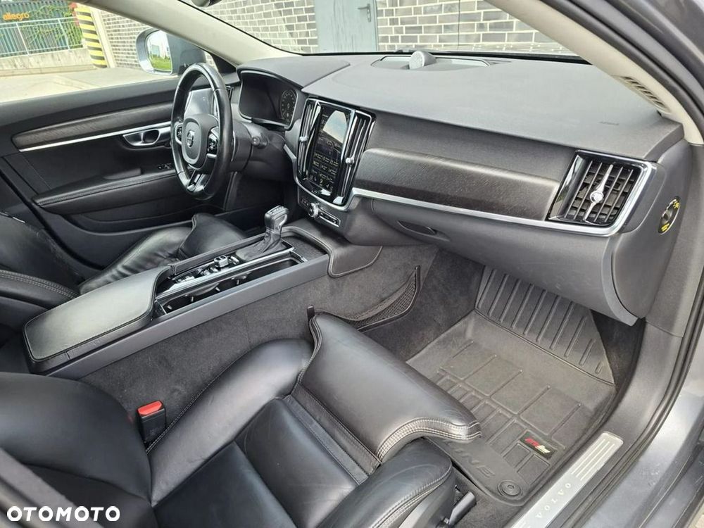 Volvo V90 Cross Country D4 AWD - 23