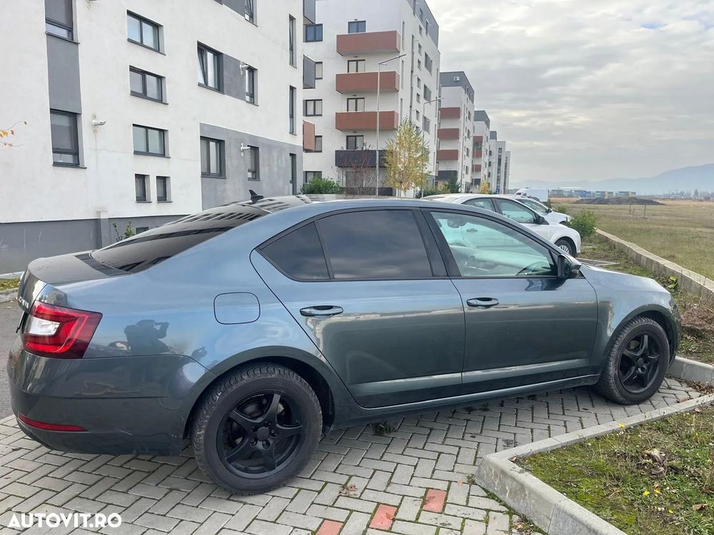 Skoda Octavia - 7
