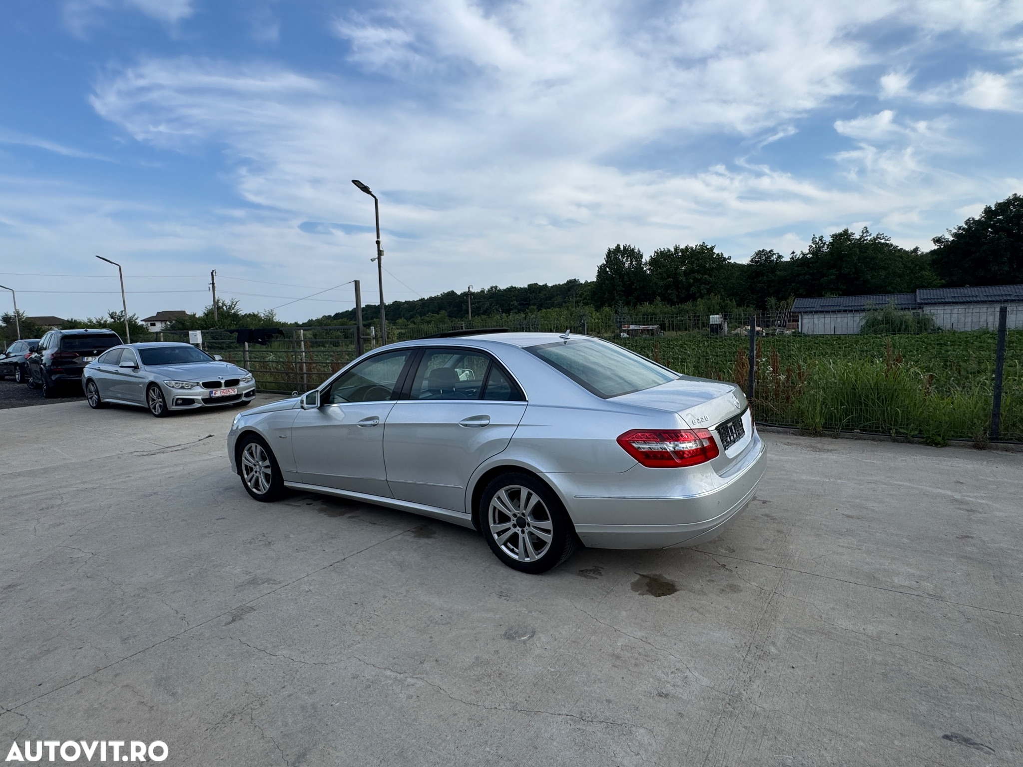 Mercedes-Benz E 220 BlueTEC BlueEFFICIENCY 7G-TRONIC Edition Avantgarde - 12