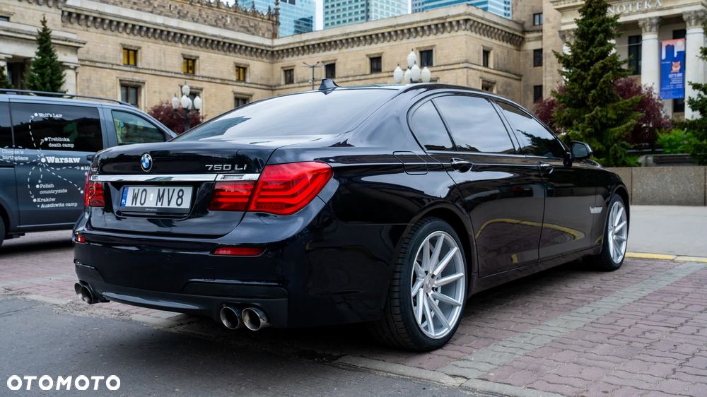 BMW Seria 7 750Li xDrive - 6
