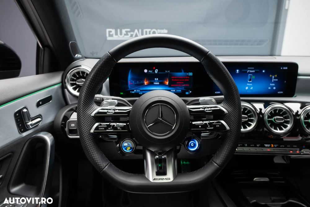 Mercedes-Benz A 35 AMG Sedan 4Matic MHEV 8G-DCT - 34