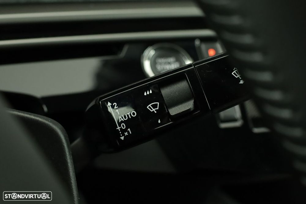 Peugeot 3008 1.2 Hybrid Allure e-DCS6 - 20