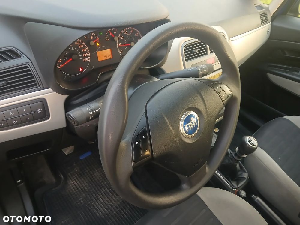 Fiat Punto - 25