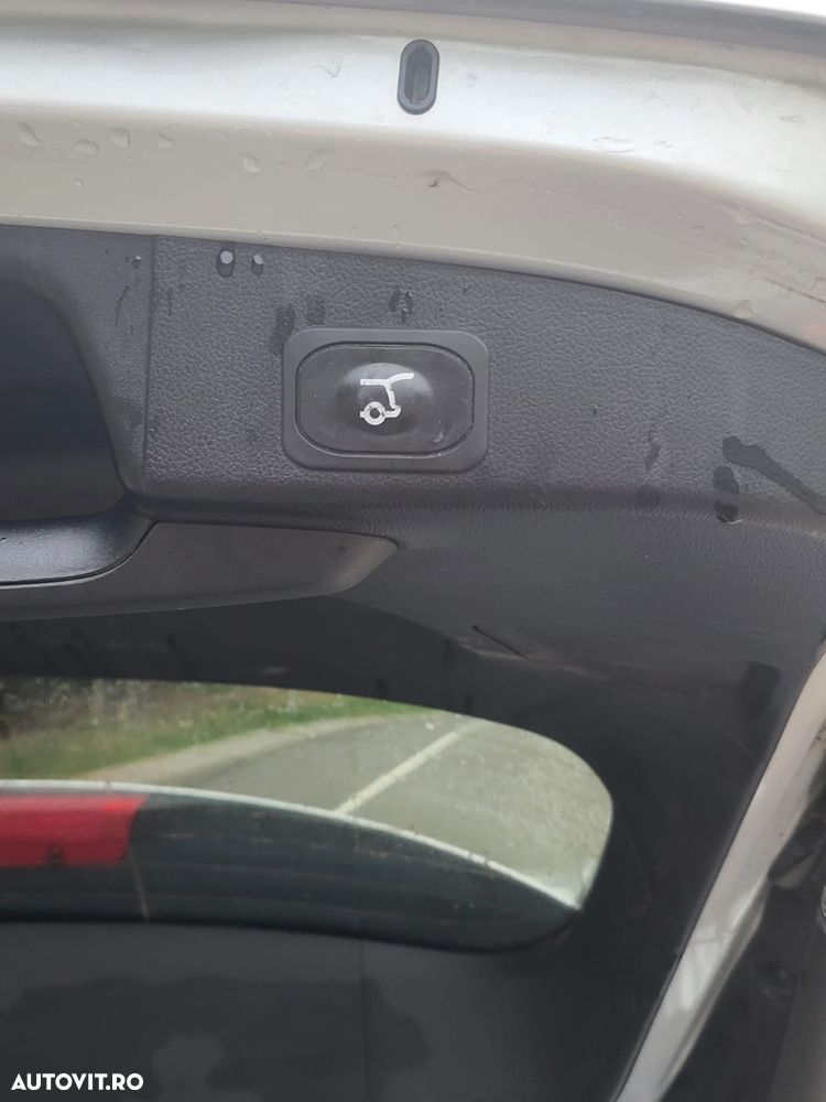 Ford Focus 1.5 EcoBlue Start-Stopp-System Aut. TITANIUM - 20