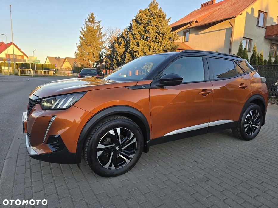 Peugeot 2008 PureTech 130 EAT8 GT - 11
