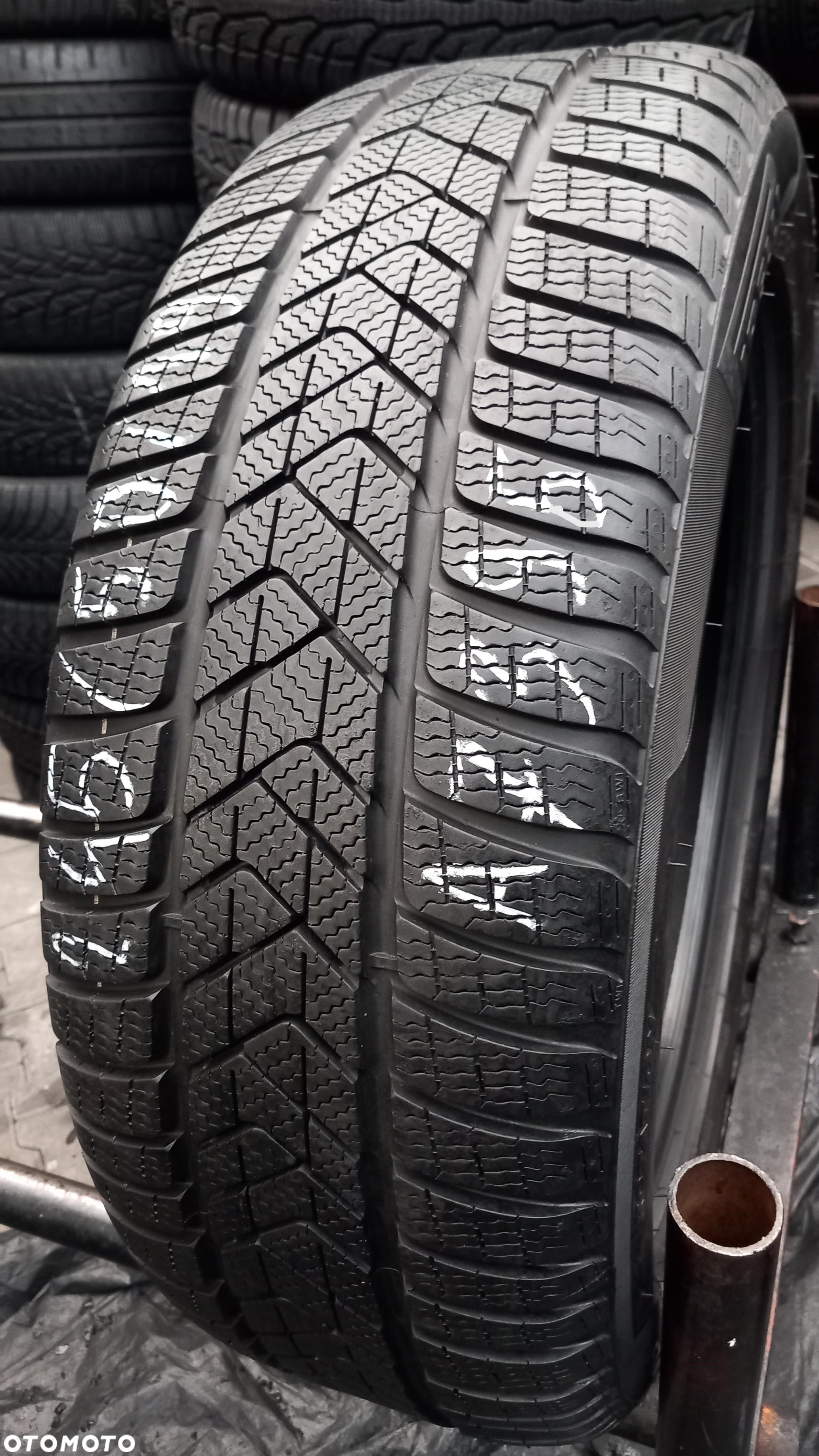 245/50/19 Pirelli Winter SottoZero 3 H:BMW RSC 105V - 2