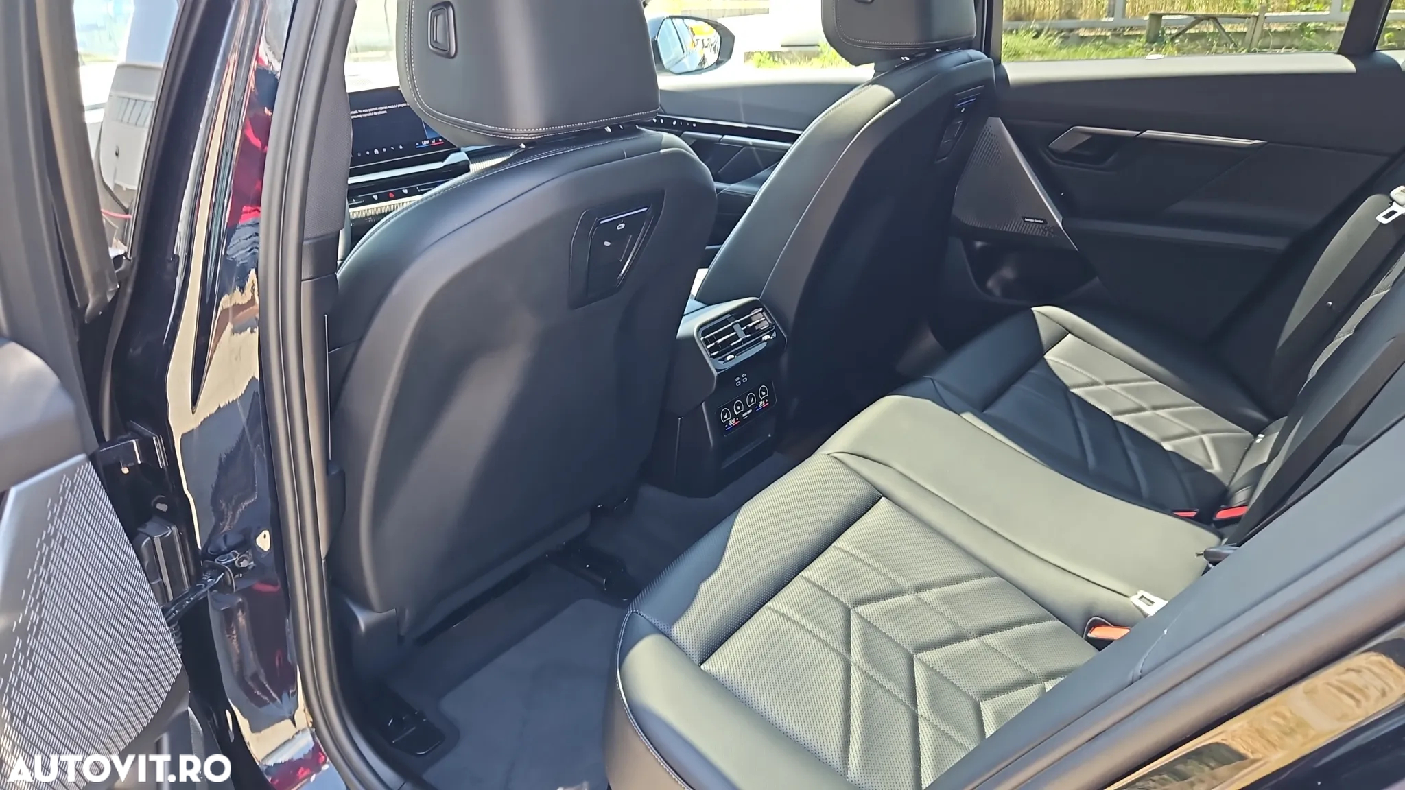 BMW Seria 5 520d xDrive AT MHEV - 18