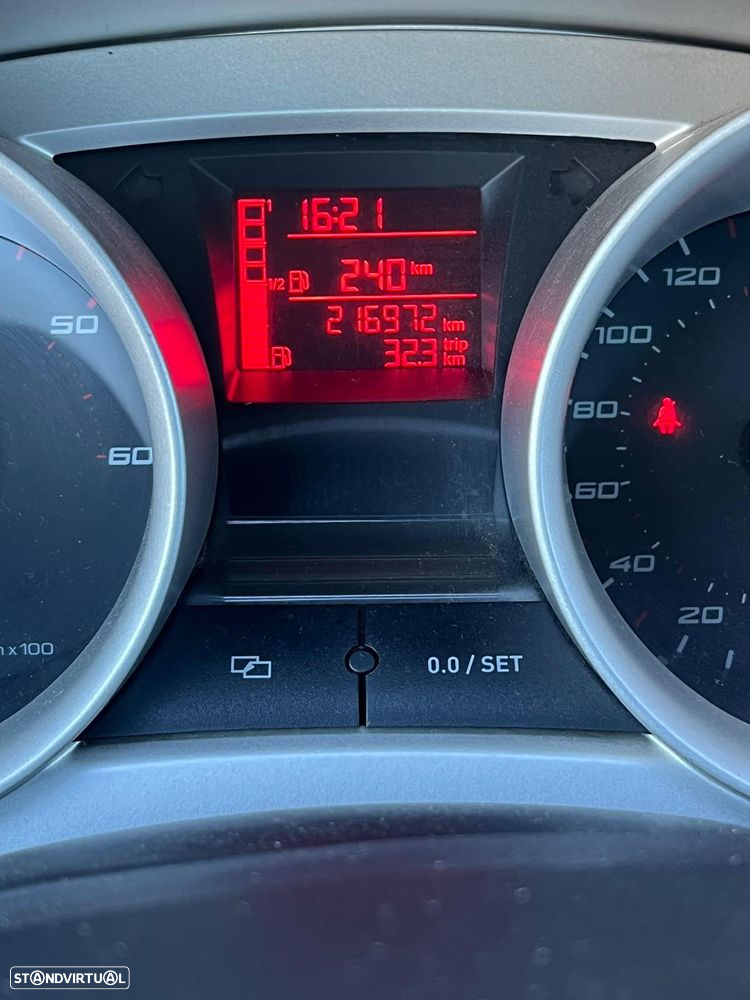 SEAT Ibiza 1.6 TDI 25 Anos DPF - 12