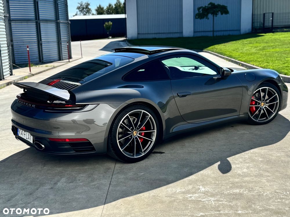 Porsche 911 Carrera 4S - 3
