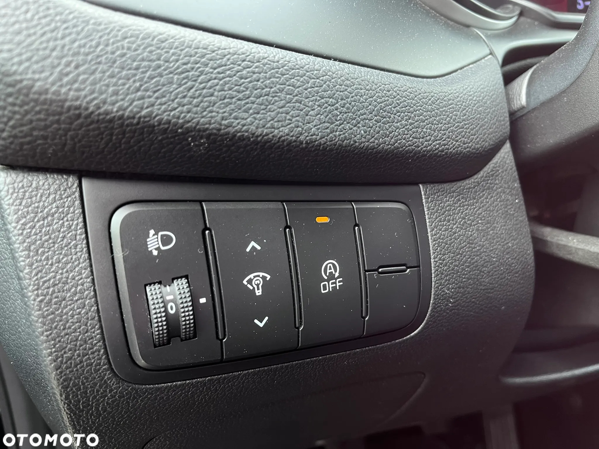 Kia Ceed 1.6 GDI Dream-Team Edition - 23