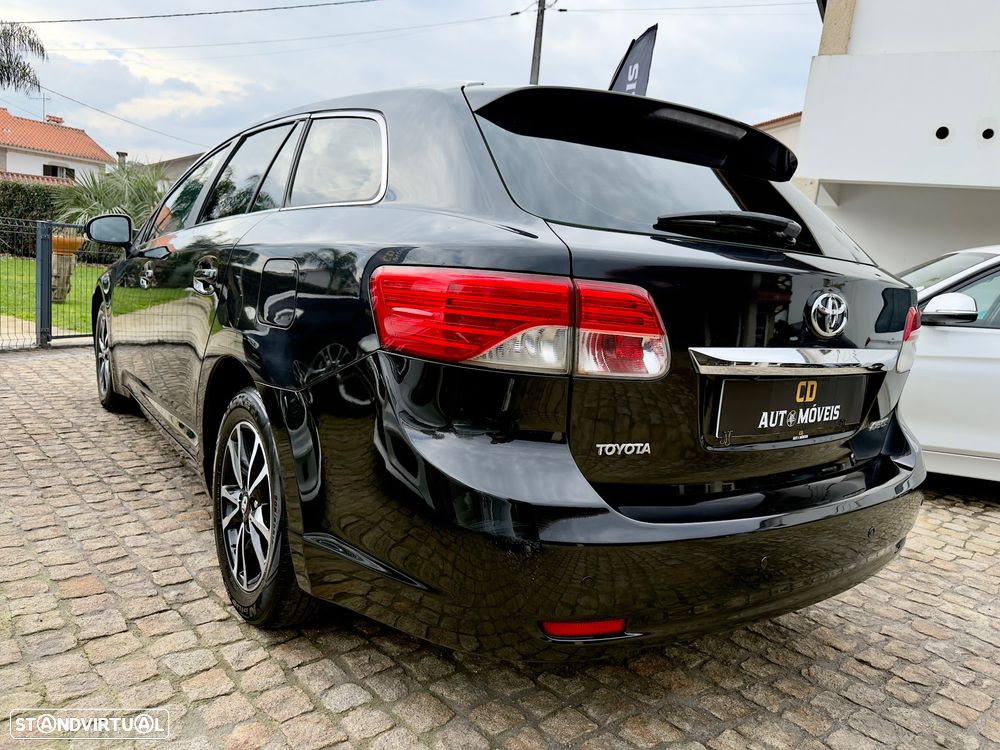 Toyota Avensis SW 2.0 D-4D Exclusive +Navi - 23