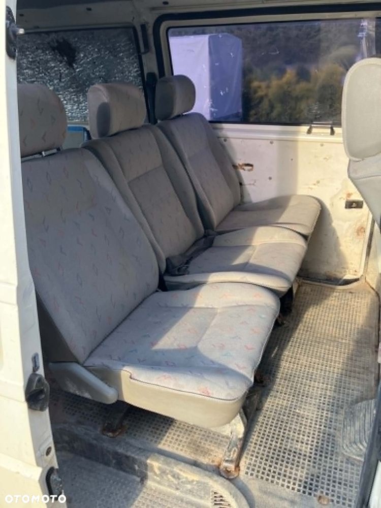 Volkswagen Transporter T4 - 5