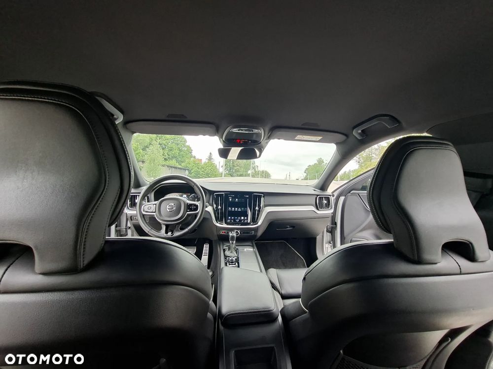 Volvo S60 T4 R-Design - 31