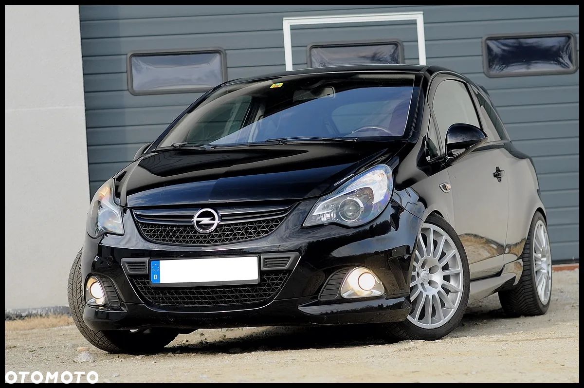 Opel Corsa 1.6 Turbo OPC - 1