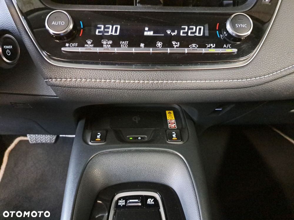 Toyota Corolla 1.8 Hybrid Comfort - 27