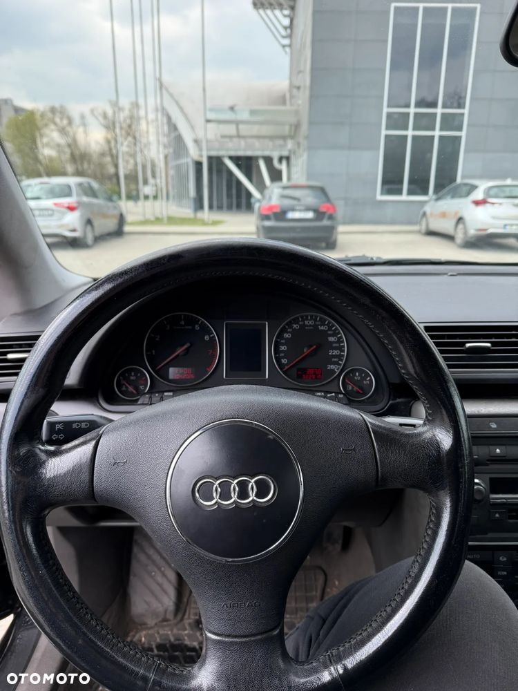 Audi A4 Avant 1.8T - 12