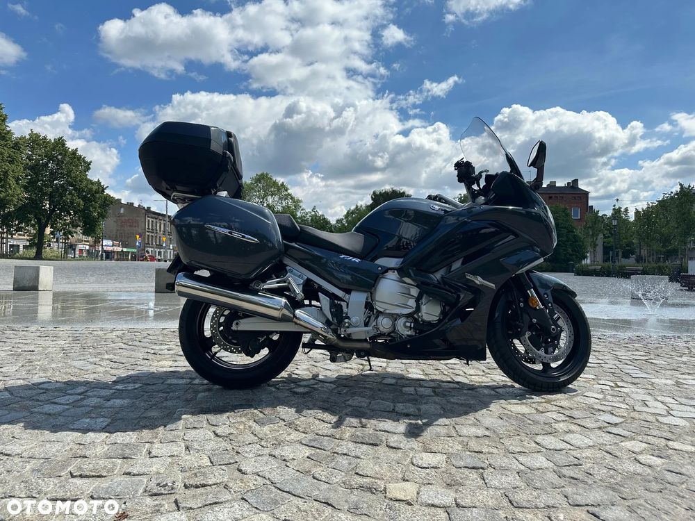 Yamaha FJR - 5