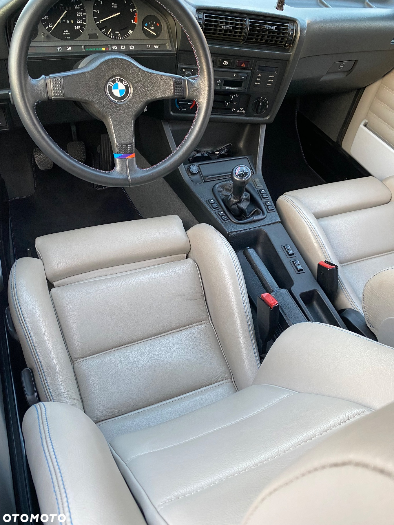 BMW Seria 3 325e - 7
