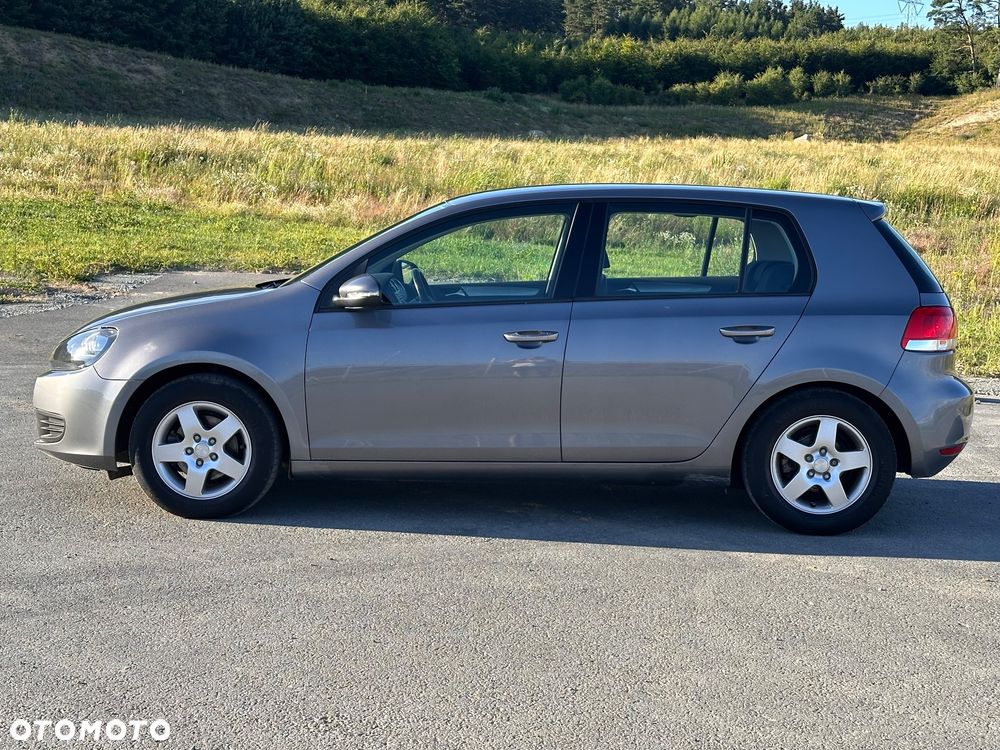 Volkswagen Golf - 8
